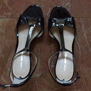 Via Spiga Black Patent Sandals/Heels